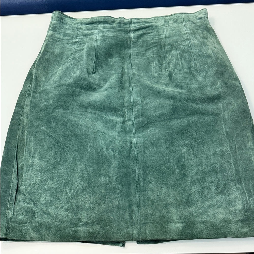 Amanda Smith Silky Suede Leather Skirt